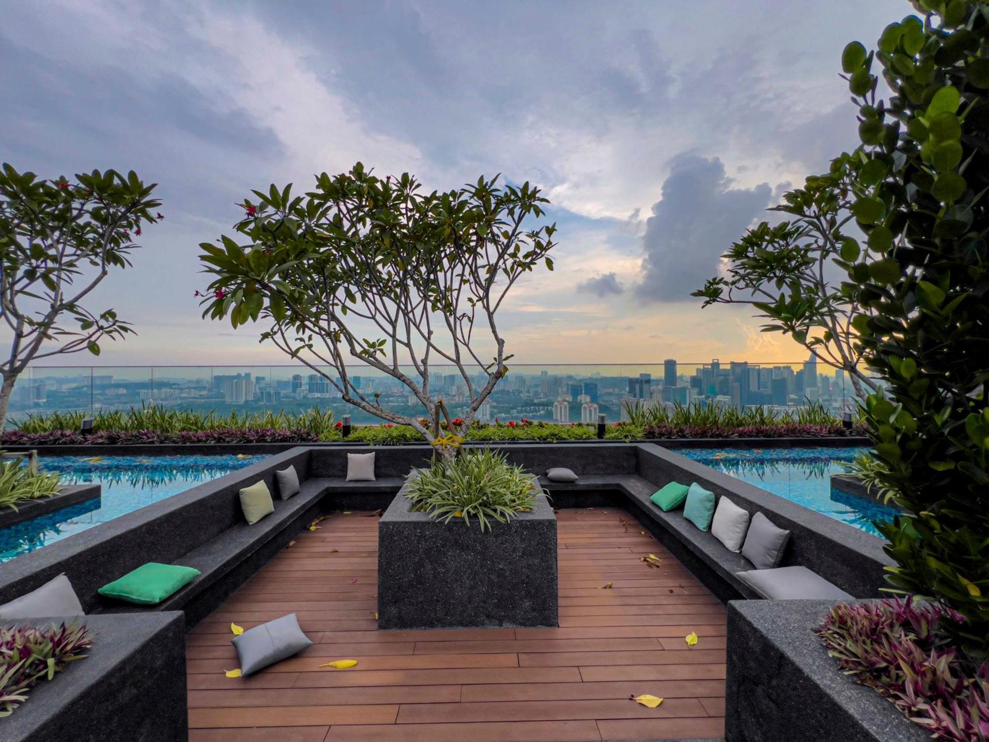 Sky Pool Suites Kl Sentral - Riveria City 쿠알라룸푸르 외부 사진