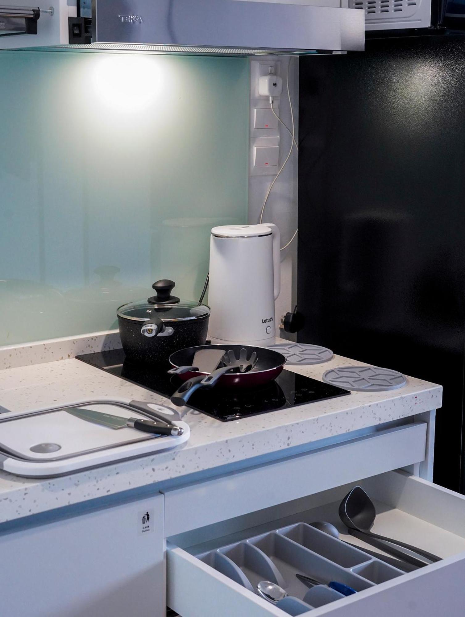Sky Pool Suites Kl Sentral - Riveria City 쿠알라룸푸르 외부 사진