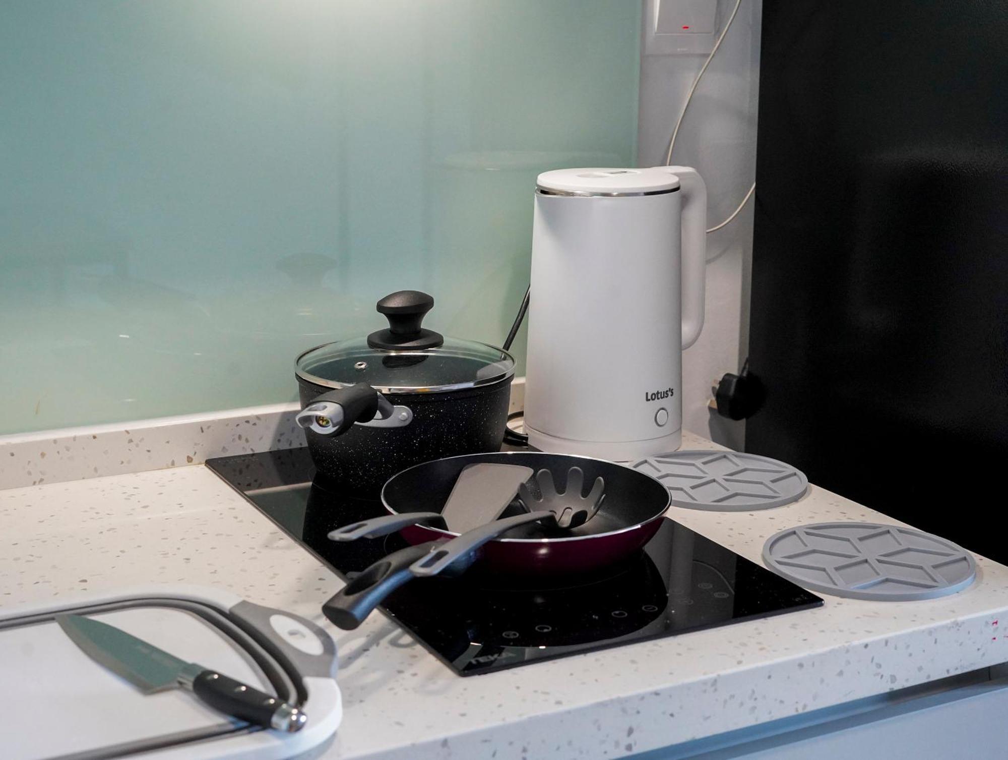 Sky Pool Suites Kl Sentral - Riveria City 쿠알라룸푸르 외부 사진